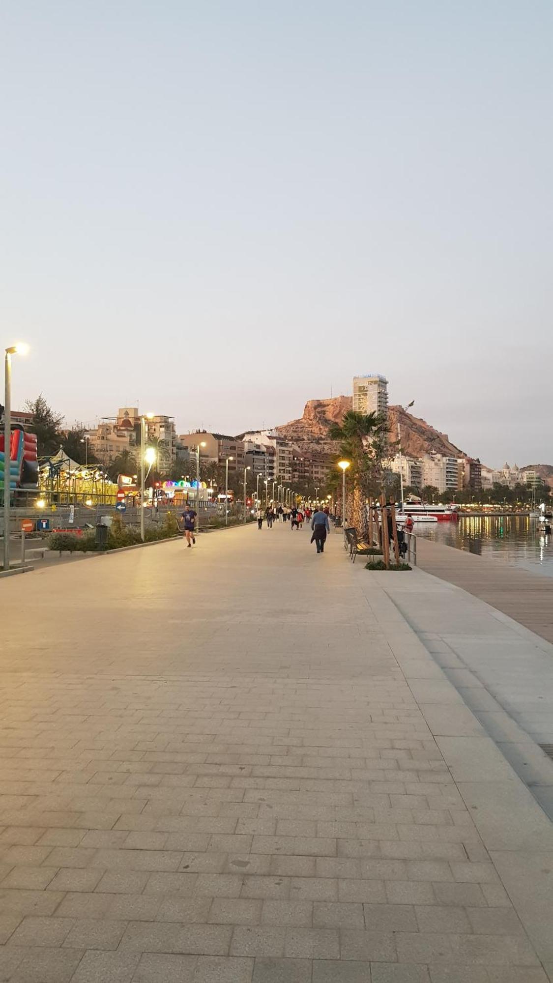 אליקאנטה Guesthouse Central מראה חיצוני תמונה
