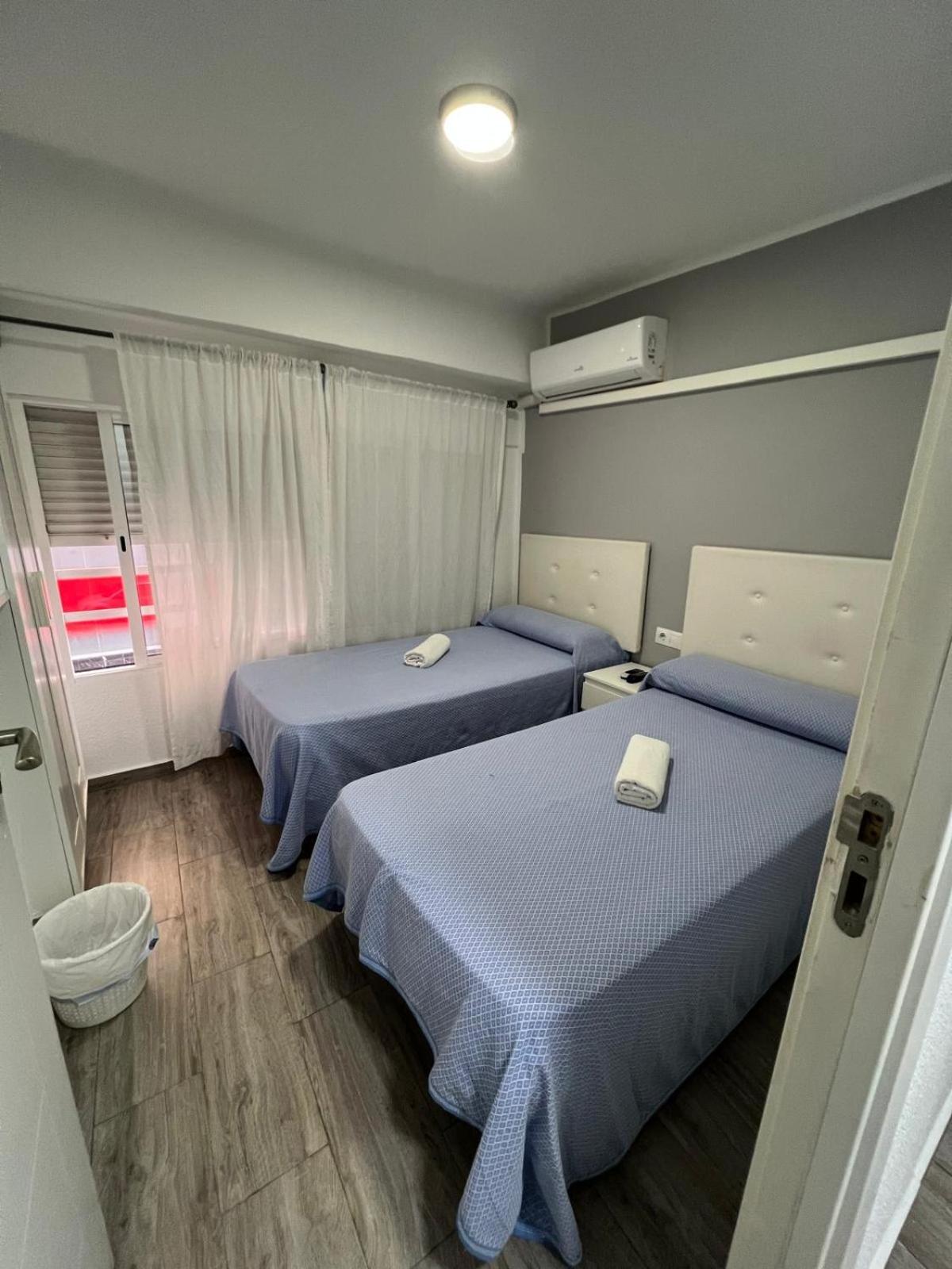 אליקאנטה Guesthouse Central מראה חיצוני תמונה