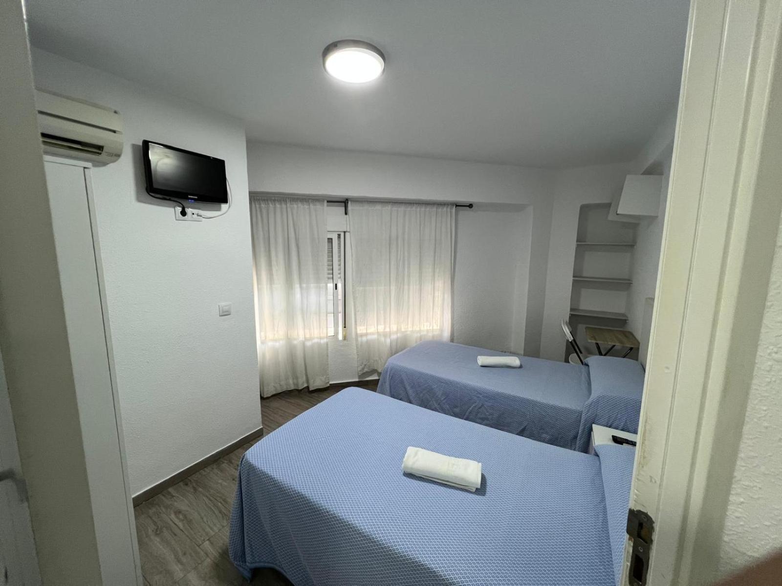 אליקאנטה Guesthouse Central מראה חיצוני תמונה