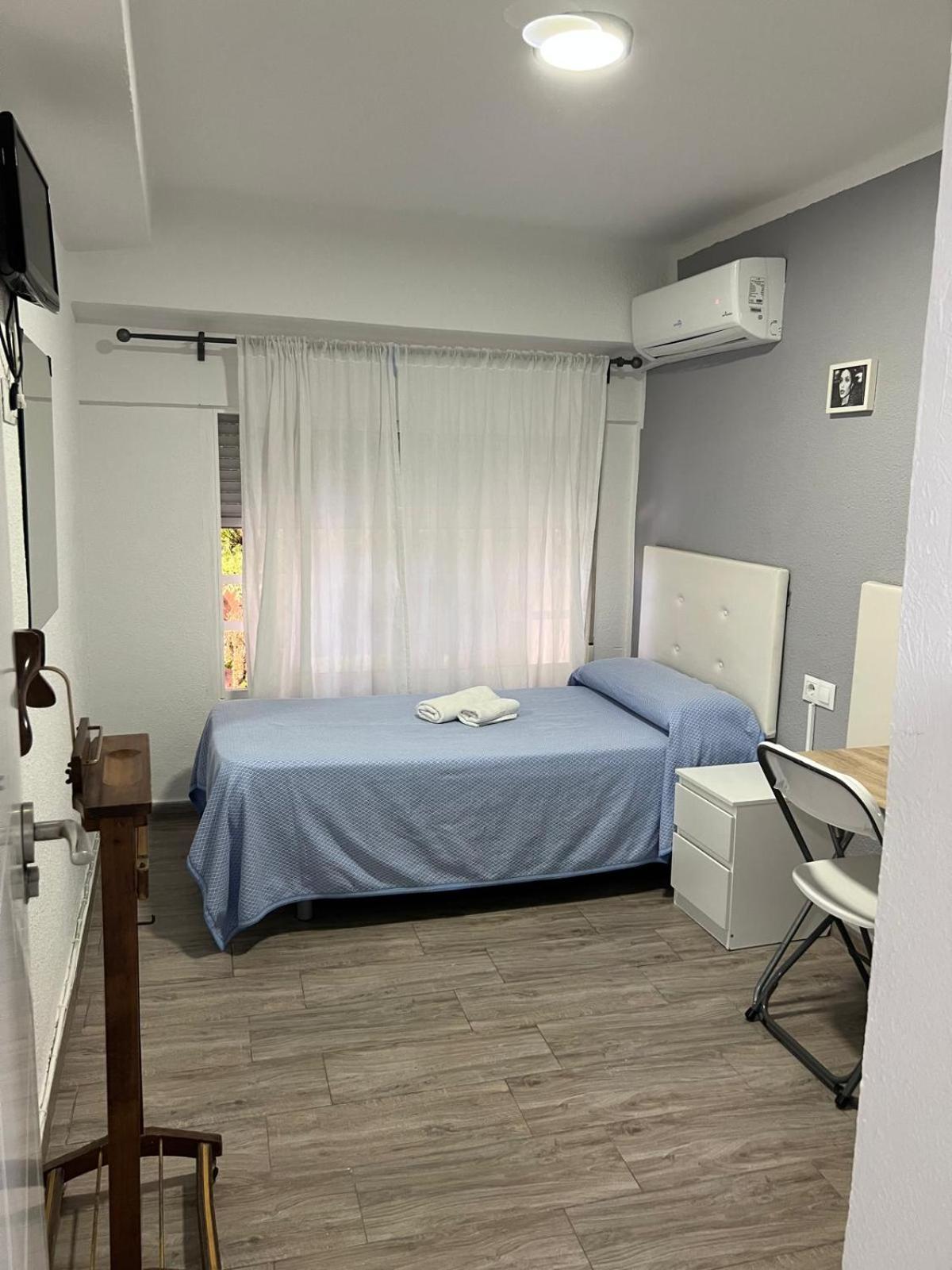 אליקאנטה Guesthouse Central מראה חיצוני תמונה