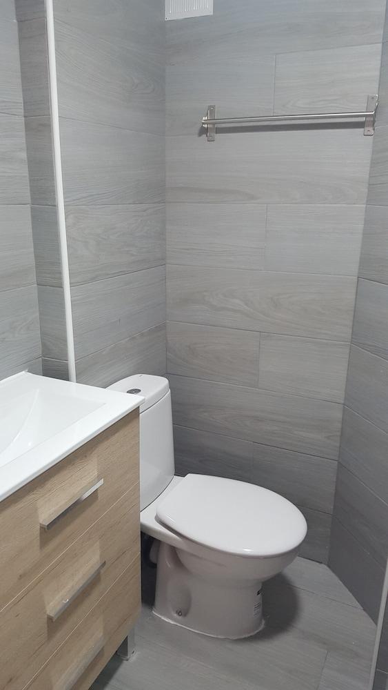 אליקאנטה Guesthouse Central מראה חיצוני תמונה
